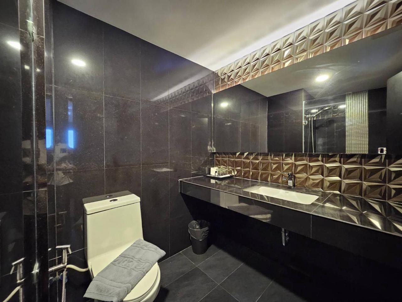 Oscar Palace Hotel & Wellness Center Ban Khlong Phruan Ngoại thất bức ảnh